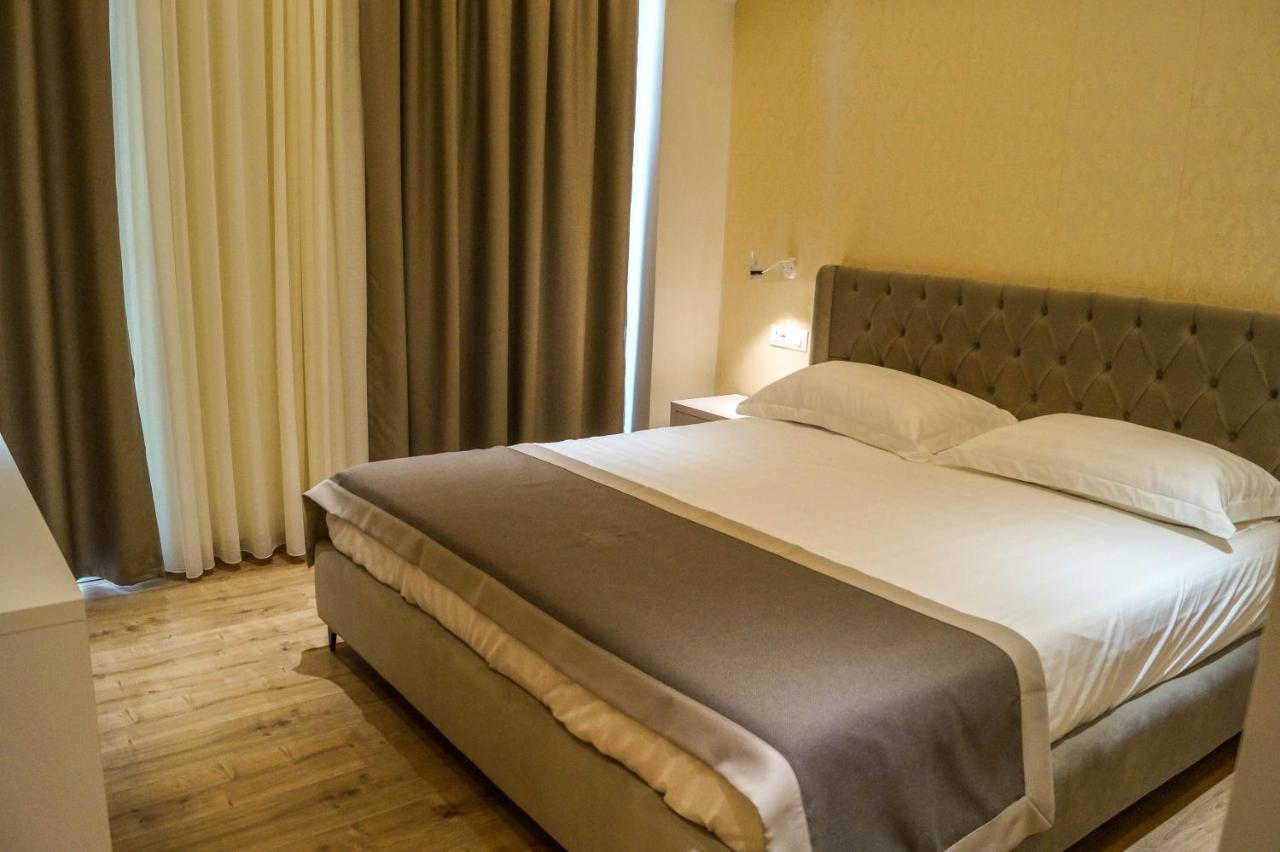 Red Hill Hotel 티라나 외부 사진
